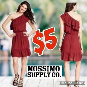 $5 ADD ON ITEM/NWT cold shoulder maroon stretchy dress